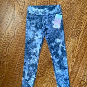 Lululemon Ivivva girls size 12 full length legging